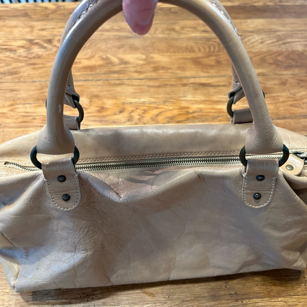 Buttery Tan Soft  Italian Leather Shoulder Slouchy Studded Y2K Baguette - Picture 3 of 8